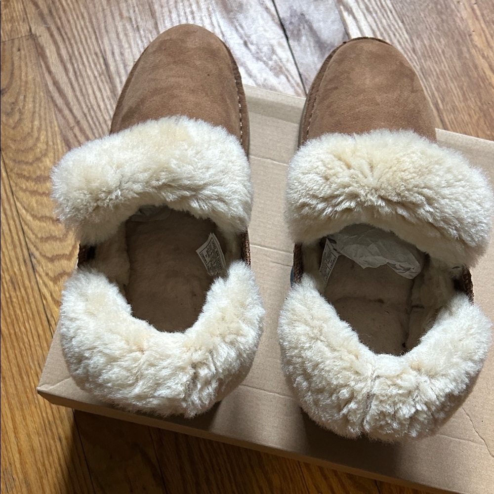 UGG Size 9.5 W MCKAY Tan Shearling Lined Boots - Picture 6 of 10